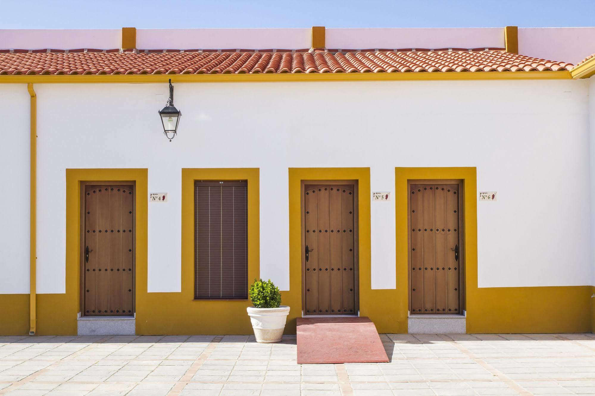 Hotel Bodega El Moral Ribera del Fresno Eksteriør billede